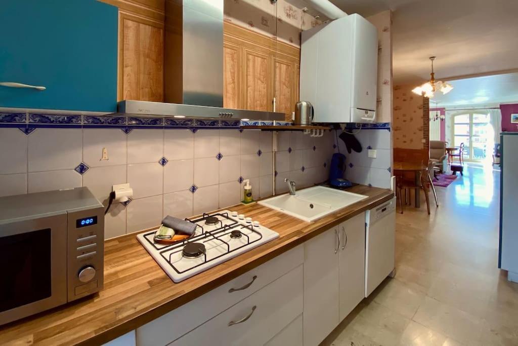 "Georgio" Grand Appartement Traversant Avec Vue Canal Et Parking Сет Экстерьер фото